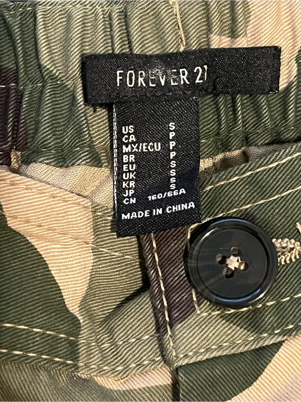 Forever 21 Camo Straight Leg Cargo Pants - Green/Tan/Brown - Picture 5 of 5